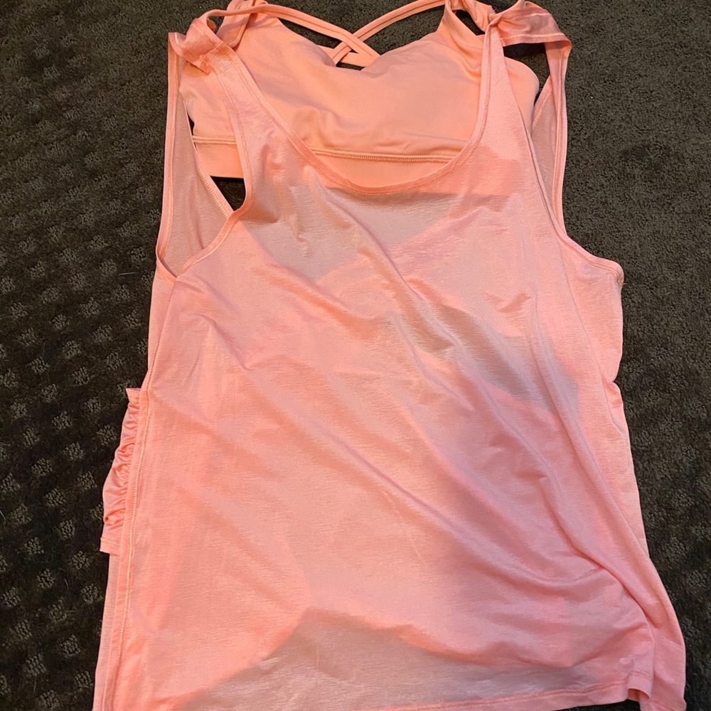 Lululemon tank